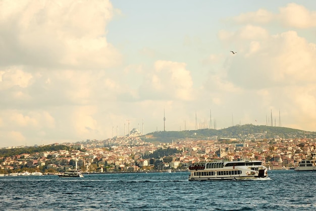 持土耳其永居是否可以享受与公民同样的福利？
