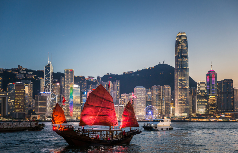 移民香港条件有哪些?香港与内地身份相比都有哪些优势呢？