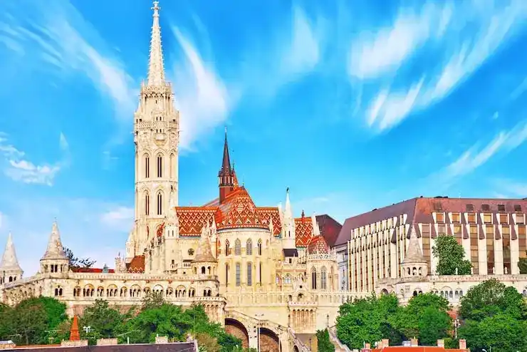 马耳他永居政策如何适应新的捐款与房产条件，申请者需要注意哪些细节？