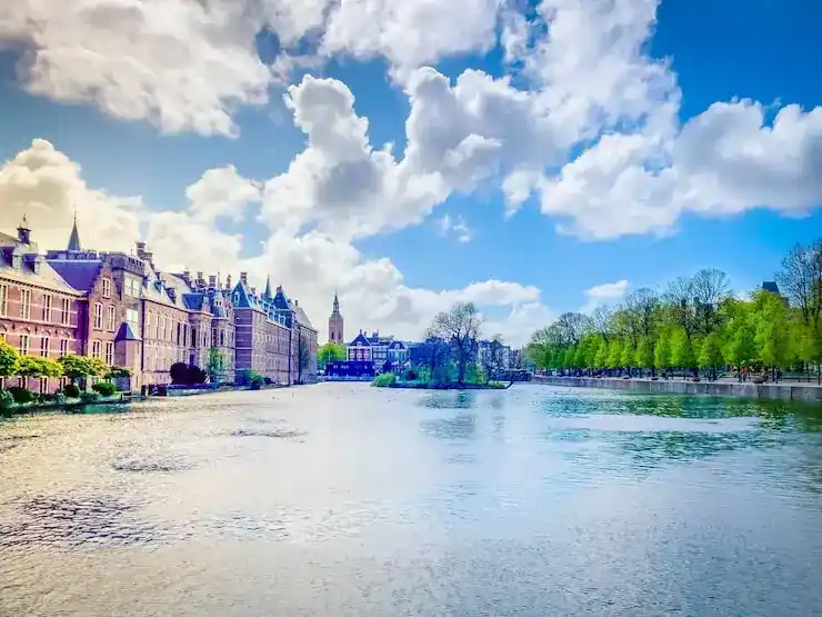 新投资移民申请需缴纳多少申请费？