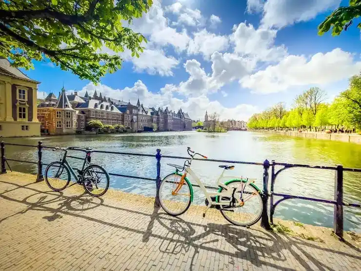 罗马尼亚的文化习俗有哪些？移民后需要注意什么社交礼仪？