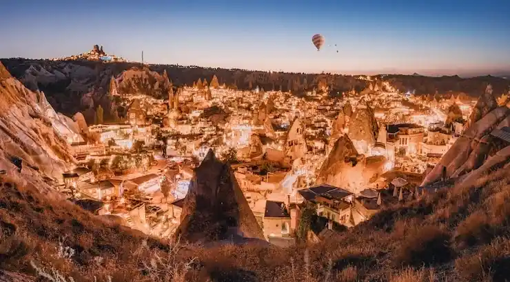 土耳其与英国移民，教育与投资的差异化选择