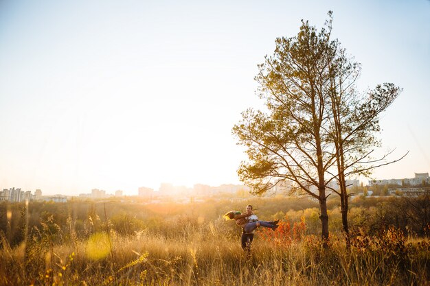 揭秘希腊存款移民陷阱：资金锁定期长、流程复杂，为何很少有人选？