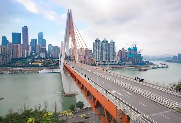 西班牙购房移民全攻略，2025年最佳投资区域推荐