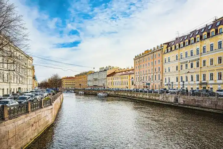 西班牙购房移民可以工作吗？工作许可与政策