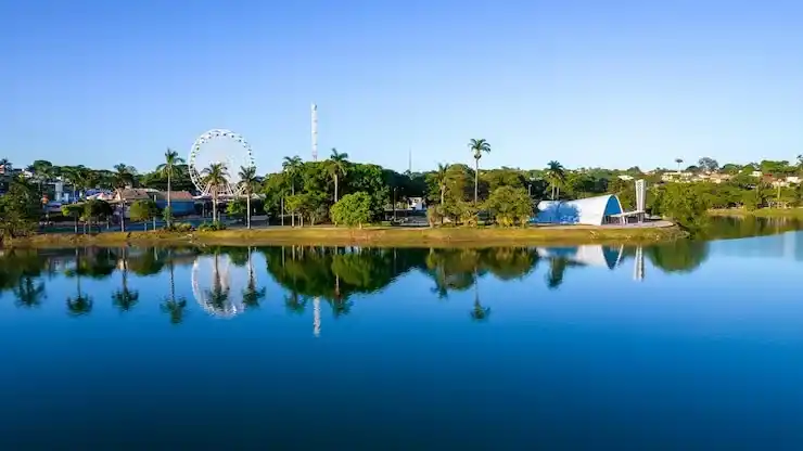 对于退休人士，瓦努阿图身份最大的优点就是“灵活自由”