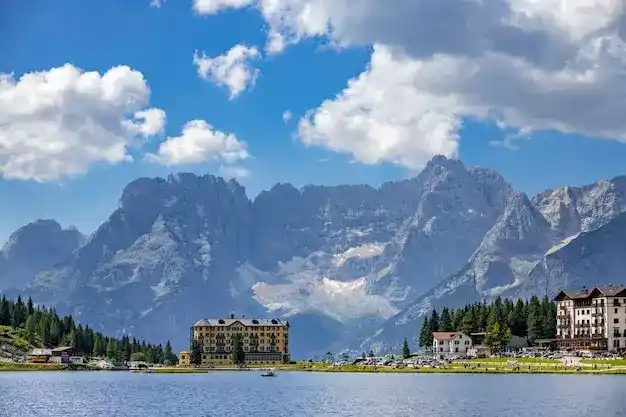 更正：实际爱尔兰投资移民已于2023年2月关停。建议标题提示政策变化：