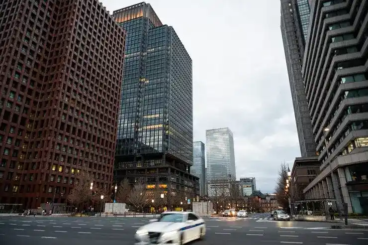 西班牙移民利弊分析:选择西班牙移民的优势与挑战