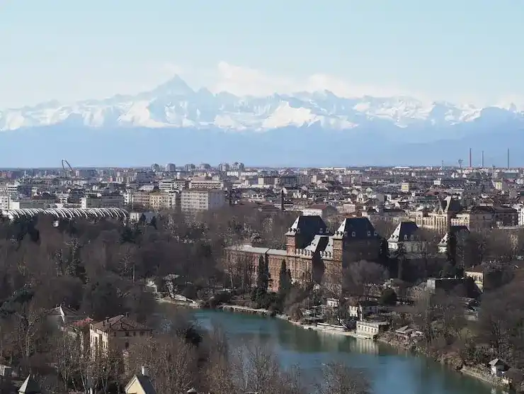 多米尼克房产投资的税务解读，如何通过3年持有规则减少税务负担？