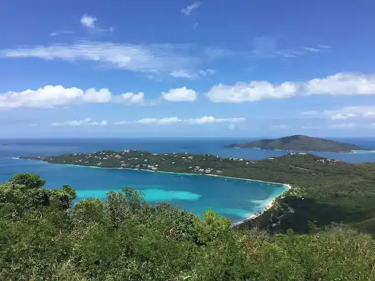 圣卢西亚房产入籍过户，如何让30万美金房产契合合规条件？