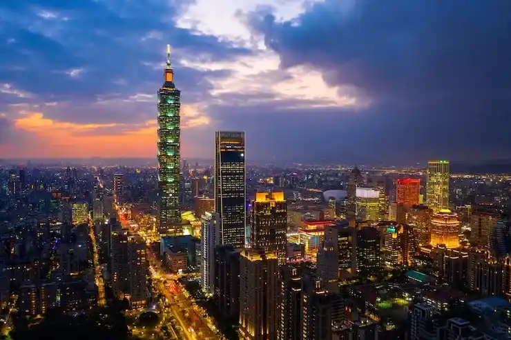 美国绿卡最新规定2025续签与身份维持
