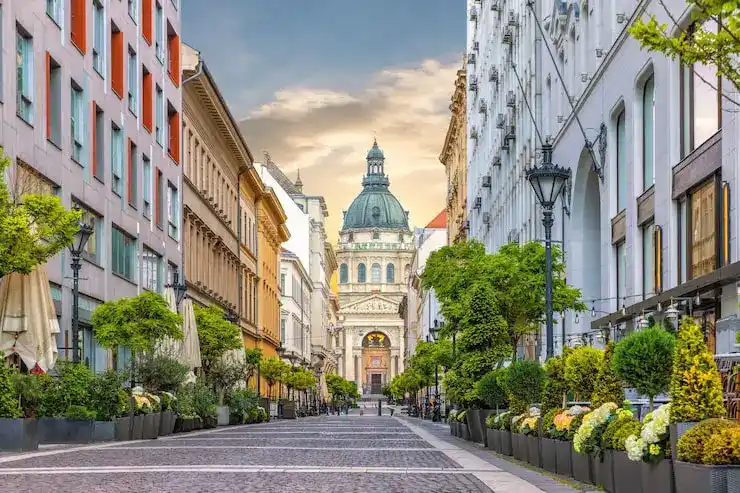 西班牙投资移民（原黄金签证）终止后，已获批者的身份会受影响吗？